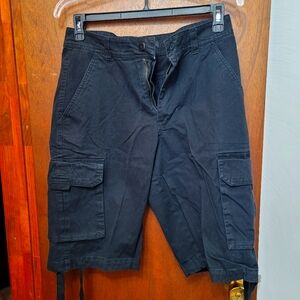 PJ Mark Black Cargo Shorts.  Size 30. (76)